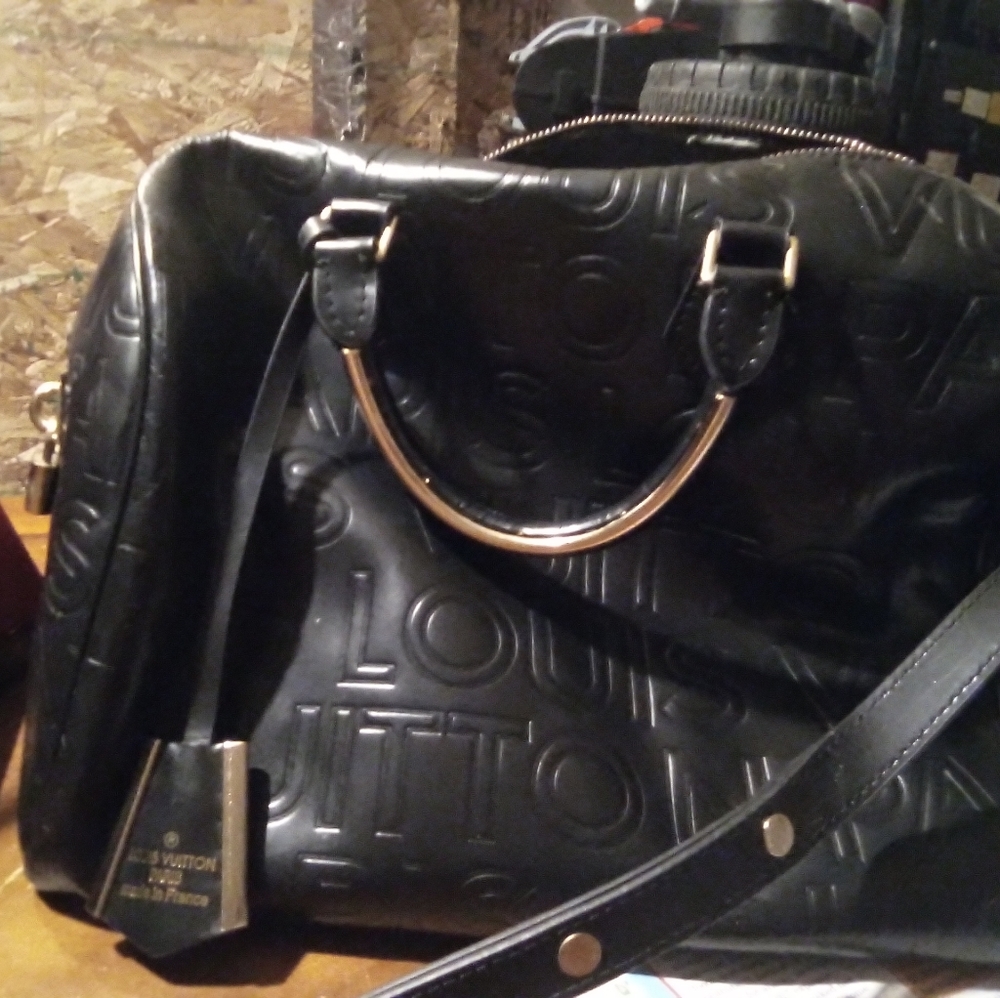 Louis Vuitton Discontinued #1: The Speedy Cube Bag - Picture 5 of 13